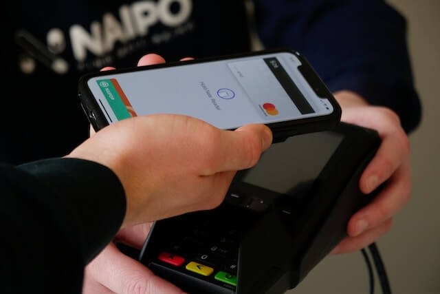 How to Use Apple Pay At AutoZone